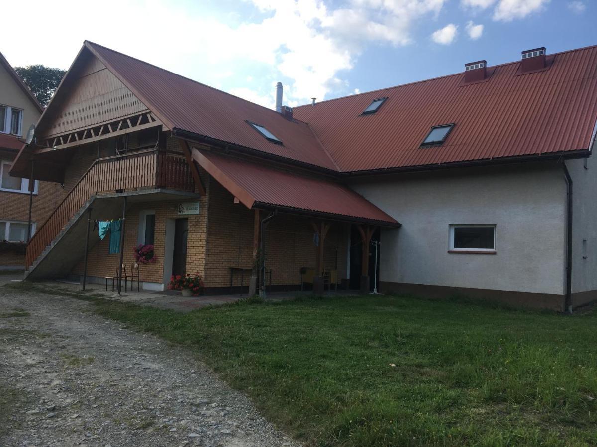 Dom Mlodziezowy W Polanie Serednie Male Exterior foto